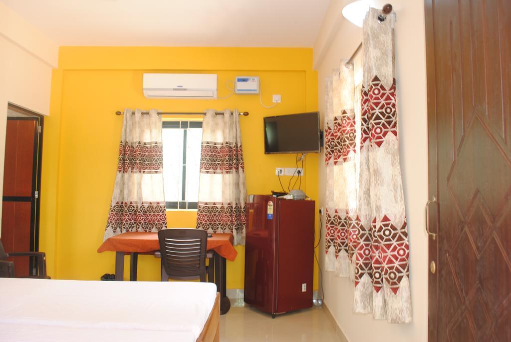Joe And Marietta'S Guesthouse Calangute Exterior photo